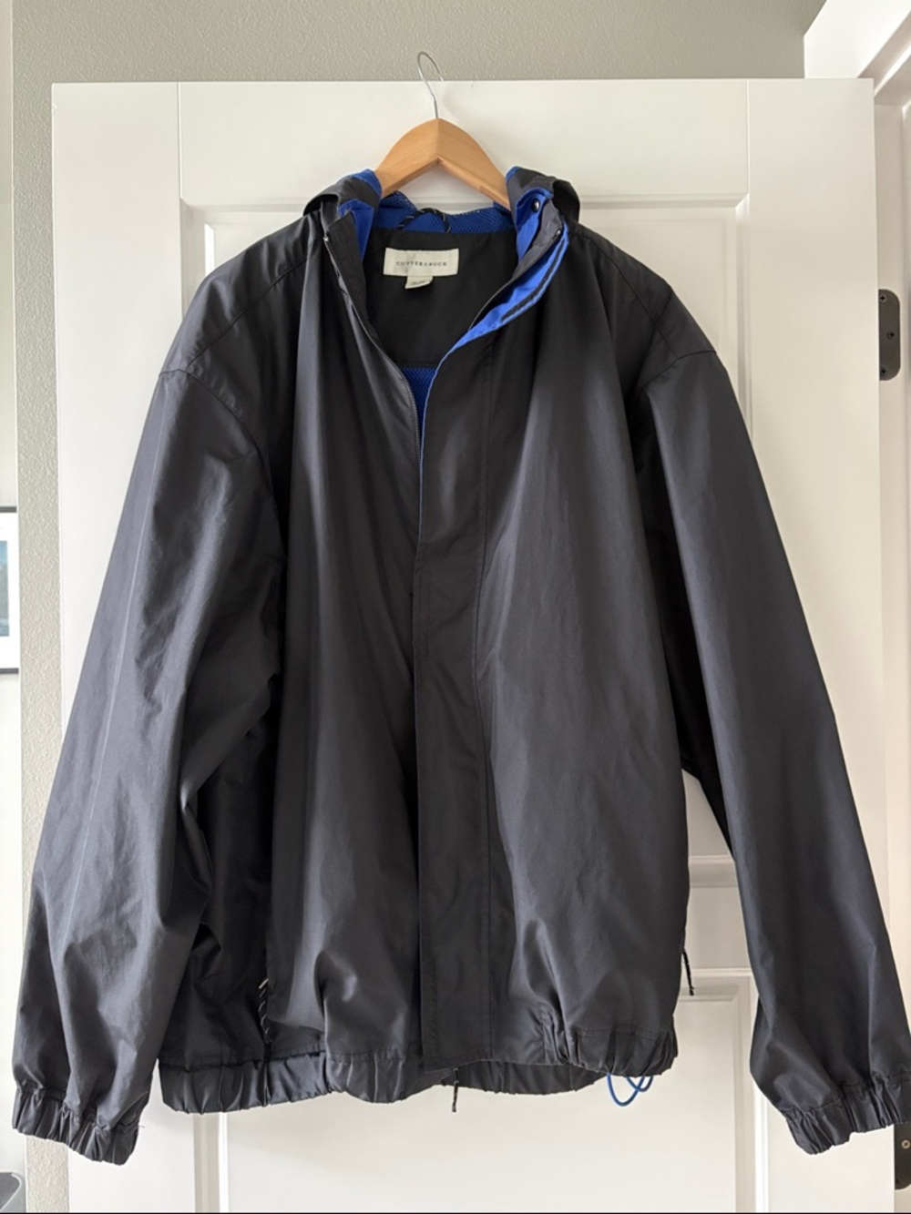 Cutter & Buck Black Windbreaker with Blue Lining Size XL